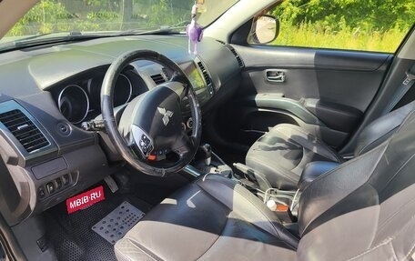 Mitsubishi Outlander III рестайлинг 3, 2011 год, 1 470 000 рублей, 2 фотография