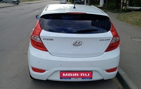 Hyundai Solaris II рестайлинг, 2013 год, 800 000 рублей, 1 фотография