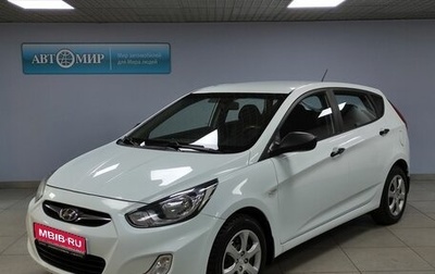 Hyundai Solaris II рестайлинг, 2013 год, 700 000 рублей, 1 фотография