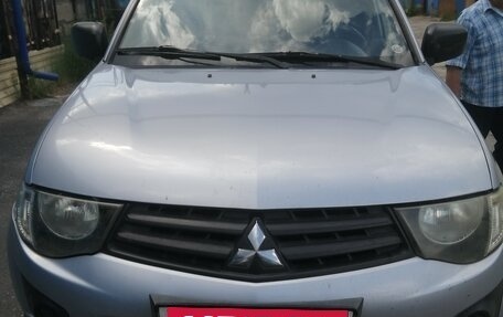 Mitsubishi L200 IV рестайлинг, 2010 год, 1 100 000 рублей, 2 фотография