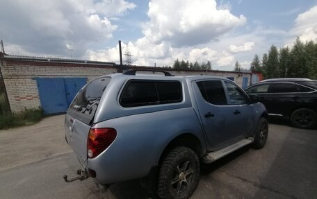 Mitsubishi L200 IV рестайлинг, 2010 год, 1 100 000 рублей, 10 фотография