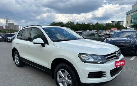 Volkswagen Touareg III, 2011 год, 1 740 000 рублей, 8 фотография