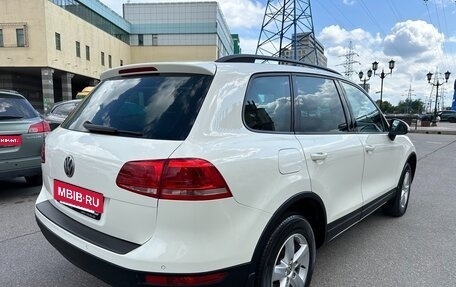 Volkswagen Touareg III, 2011 год, 1 740 000 рублей, 5 фотография