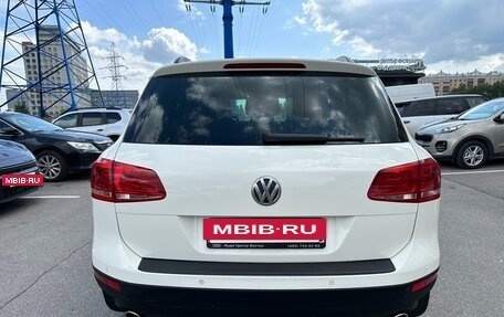 Volkswagen Touareg III, 2011 год, 1 740 000 рублей, 7 фотография