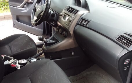 Toyota Verso I, 2009 год, 1 100 000 рублей, 17 фотография