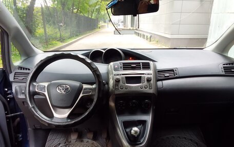 Toyota Verso I, 2009 год, 1 100 000 рублей, 18 фотография