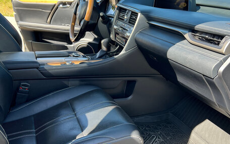 Lexus RX IV рестайлинг, 2016 год, 4 600 000 рублей, 16 фотография