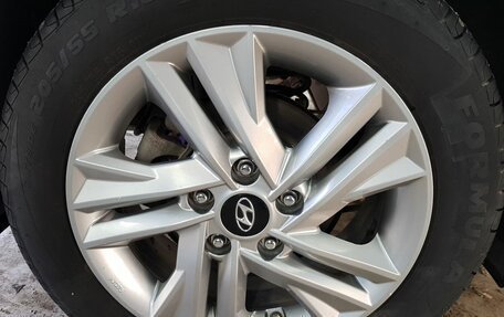 Hyundai Elantra VI рестайлинг, 2019 год, 1 599 000 рублей, 14 фотография