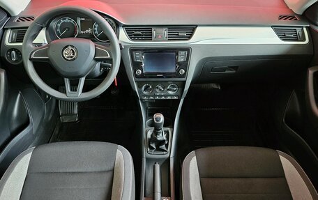 Skoda Rapid I, 2018 год, 1 095 000 рублей, 9 фотография