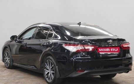 Toyota Camry, 2022 год, 2 700 000 рублей, 7 фотография