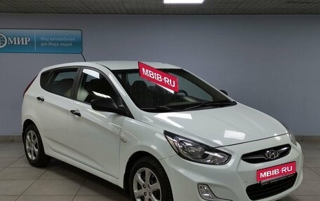Hyundai Solaris II рестайлинг, 2013 год, 700 000 рублей, 3 фотография
