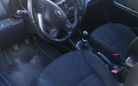 KIA Rio III рестайлинг, 2013 год, 650 000 рублей, 2 фотография