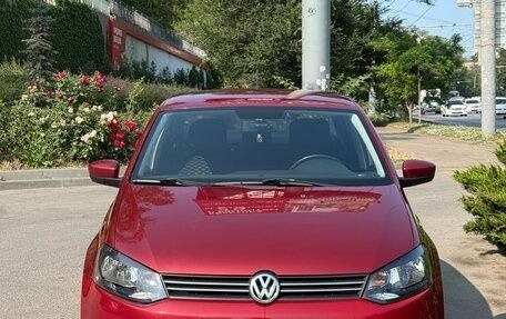 Volkswagen Polo VI (EU Market), 2013 год, 995 000 рублей, 1 фотография