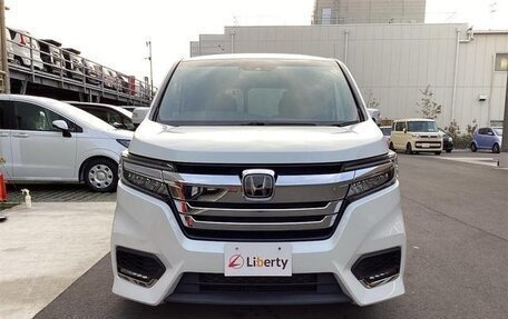 Honda Stepwgn IV, 2019 год, 2 199 000 рублей, 1 фотография