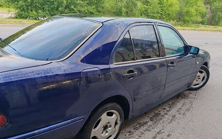 Mercedes-Benz E-Класс, 1999 год, 170 000 рублей, 3 фотография