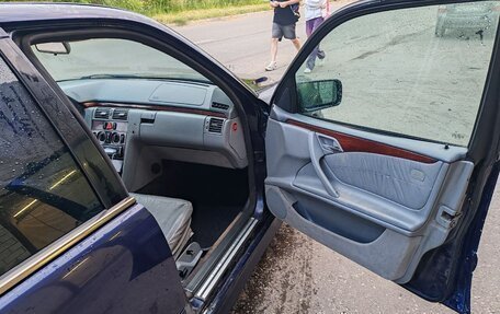 Mercedes-Benz E-Класс, 1999 год, 170 000 рублей, 5 фотография