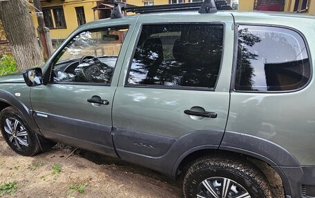 Chevrolet Niva I рестайлинг, 2014 год, 600 000 рублей, 3 фотография