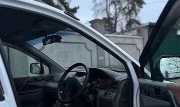 Mitsubishi RVR III рестайлинг, 1998 год, 279 000 рублей, 11 фотография