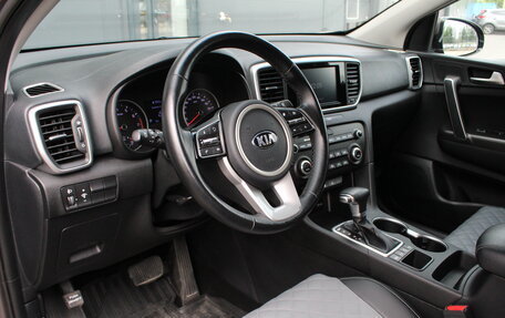 KIA Sportage IV рестайлинг, 2018 год, 2 375 000 рублей, 6 фотография