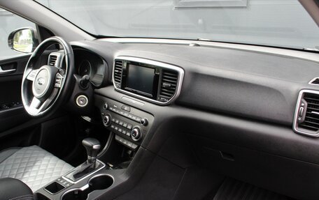 KIA Sportage IV рестайлинг, 2018 год, 2 375 000 рублей, 5 фотография