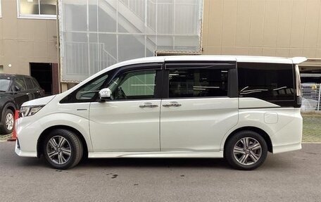 Honda Stepwgn IV, 2019 год, 2 199 000 рублей, 3 фотография