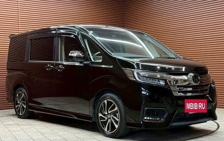 Honda Stepwgn IV, 2021 год, 1 990 000 рублей, 4 фотография