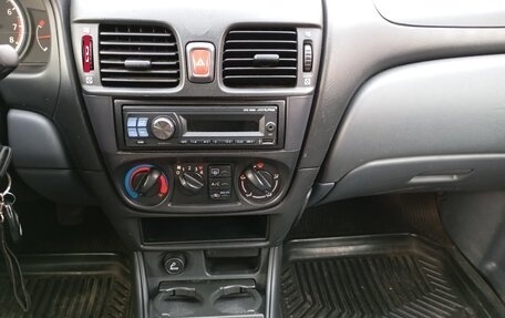 Nissan Almera, 2005 год, 350 000 рублей, 20 фотография