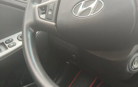 Hyundai Solaris II рестайлинг, 2014 год, 650 000 рублей, 8 фотография