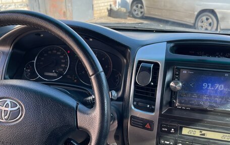 Toyota Land Cruiser Prado 120 рестайлинг, 2003 год, 1 750 000 рублей, 4 фотография