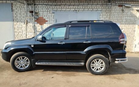 Toyota Land Cruiser Prado 120 рестайлинг, 2003 год, 1 750 000 рублей, 8 фотография