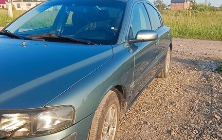 Volvo S60 III, 2003 год, 580 000 рублей, 3 фотография