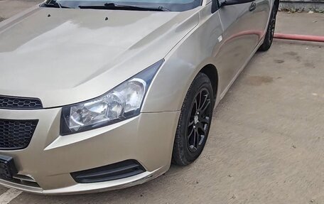 Chevrolet Cruze II, 2011 год, 850 000 рублей, 4 фотография