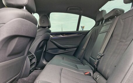 BMW 5 серия, 2019 год, 4 950 000 рублей, 15 фотография