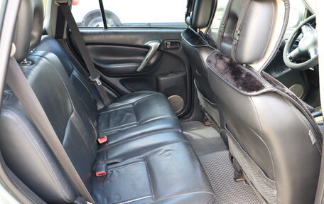 Toyota RAV4, 2004 год, 650 000 рублей, 27 фотография