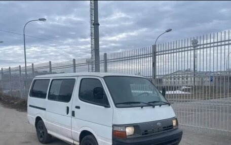 Toyota HiAce H100, 1997 год, 375 000 рублей, 2 фотография