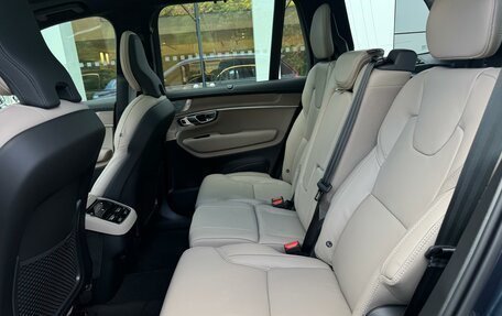 Volvo XC90 II рестайлинг, 2025 год, 12 800 000 рублей, 16 фотография