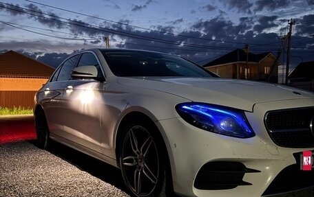 Mercedes-Benz E-Класс, 2019 год, 4 400 000 рублей, 1 фотография