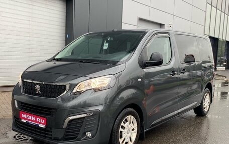 Peugeot Traveller I, 2018 год, 2 449 000 рублей, 1 фотография