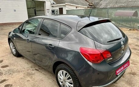 Opel Astra J, 2014 год, 870 000 рублей, 1 фотография