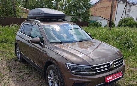Volkswagen Tiguan II, 2018 год, 3 300 000 рублей, 1 фотография