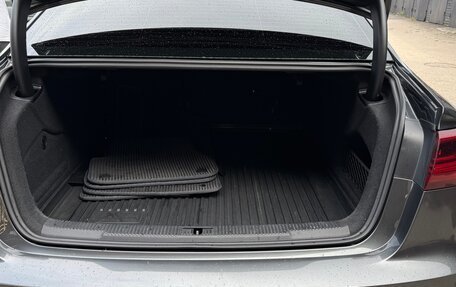 Audi A6, 2016 год, 2 800 000 рублей, 18 фотография