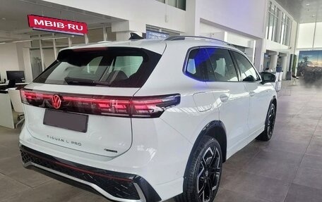 Volkswagen Tiguan, 2025 год, 4 350 000 рублей, 4 фотография