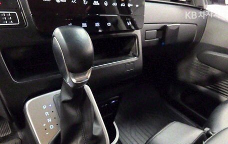 Hyundai Staria, 2021 год, 2 790 030 рублей, 9 фотография
