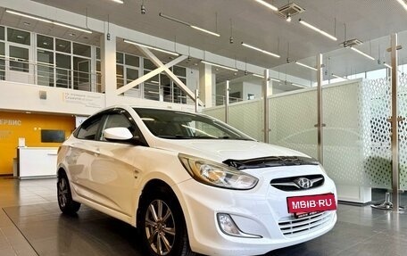 Hyundai Solaris II рестайлинг, 2012 год, 689 000 рублей, 3 фотография