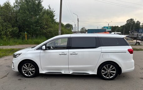 KIA Carnival III, 2019 год, 2 800 000 рублей, 5 фотография