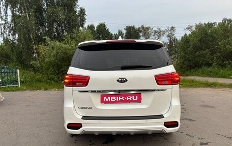 KIA Carnival III, 2019 год, 2 800 000 рублей, 7 фотография