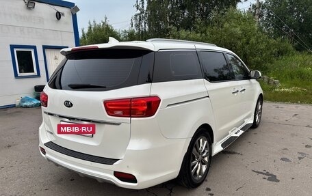 KIA Carnival III, 2019 год, 2 800 000 рублей, 8 фотография