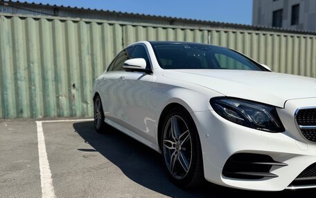 Mercedes-Benz E-Класс, 2019 год, 4 400 000 рублей, 4 фотография