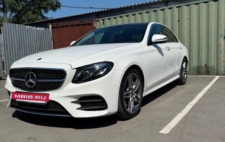 Mercedes-Benz E-Класс, 2019 год, 4 400 000 рублей, 3 фотография