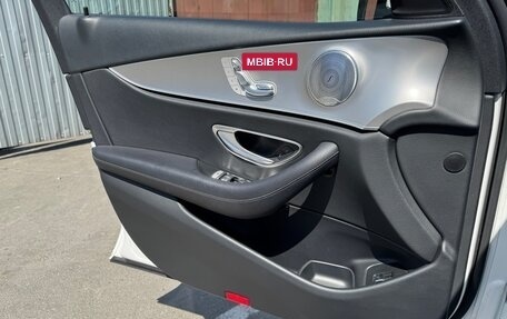 Mercedes-Benz E-Класс, 2019 год, 4 400 000 рублей, 9 фотография